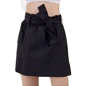 Urban Outfitters UO Tiffany Black Belted Paperbag Mini Skirt Size Medium
